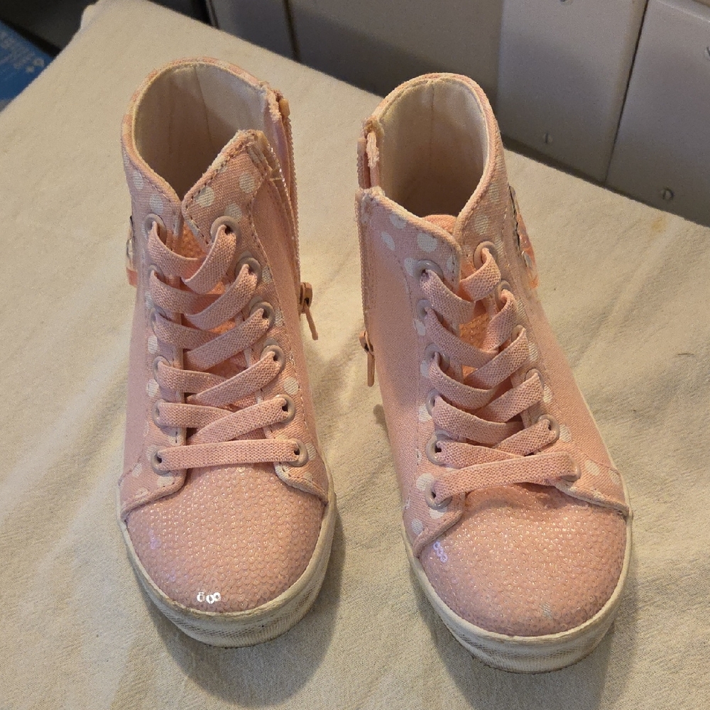 Disney Minnie Pink Polka Dot Kids Sneakers Size 11